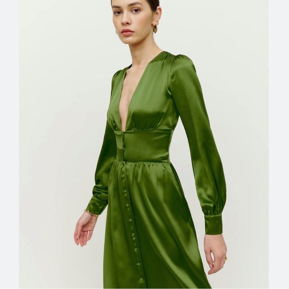 Reformation Silk Nicola Long Sleeve Deep V Neck Green Holiday Dress Size 2